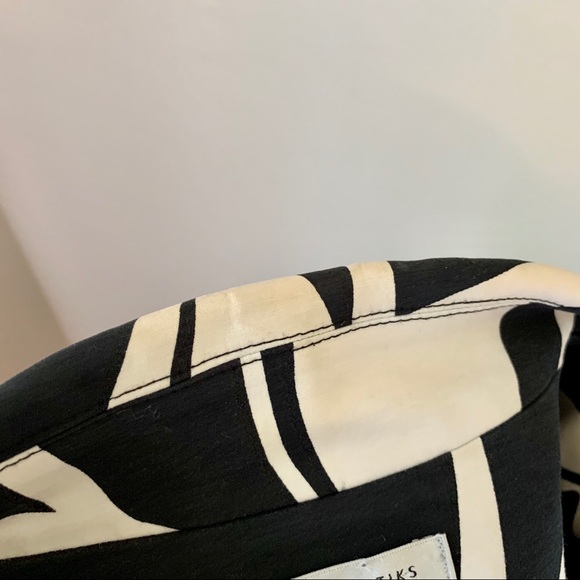 Spring Semantiks Black and White Pattern 3/4 Sleeve Jacket with Belt - Picture 10 of 11